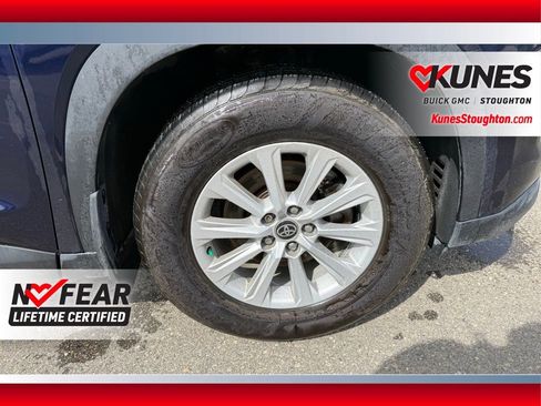 Used 2024 Toyota Grand Highlander AWD image 15
