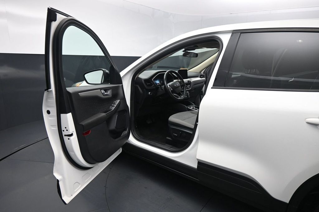 Used 2020 Ford Escape SE Sport FWD image 9
