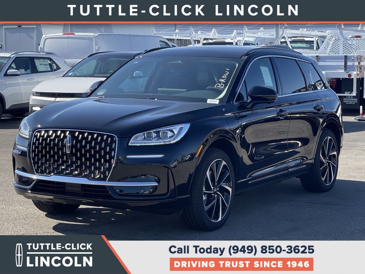 New 2025 Lincoln Corsair Grand Touring w/ Equipment Group 301A AWD/4WD image 3