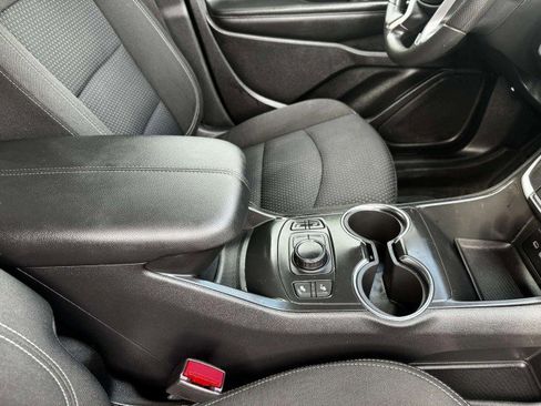 Used 2022 GMC Terrain SLE w/ Driver Convenience Package image 67