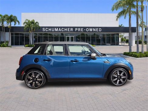 Used 2022 MINI Cooper S image 8