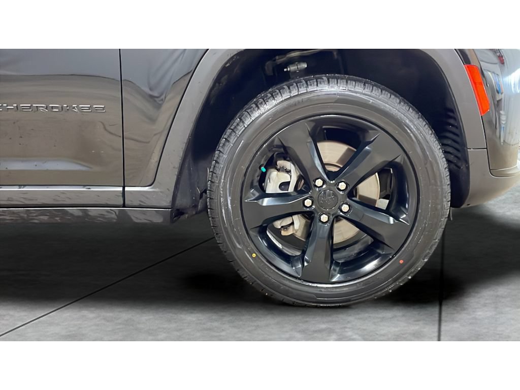 Used 2021 Jeep Grand Cherokee L Laredo AWD/4WD image 22
