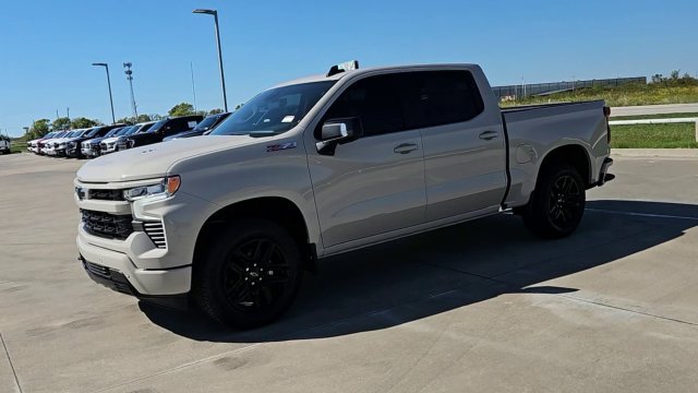 New 2026 Chevrolet Silverado 1500 RST w/ Z71 Off-Road Package AWD/4WD image 4