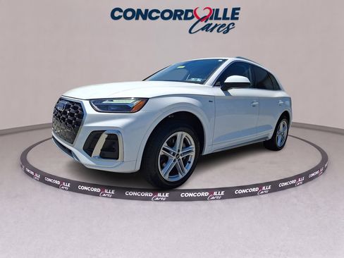 Used 2022 Audi Q5 e Premium AWD/4WD image 3
