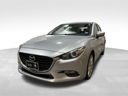 Used 2017 MAZDA MAZDA3 Touring FWD image 1