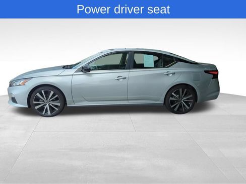 Used 2022 Nissan Altima 2.5 SR FWD image 5