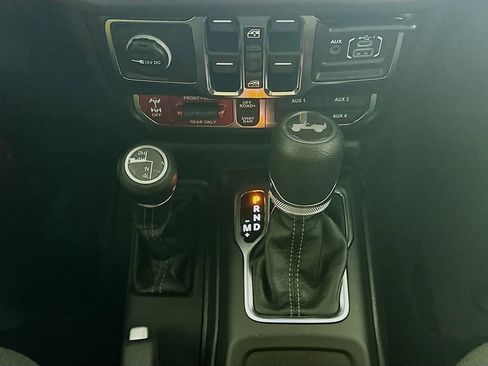 New 2026 Jeep Wrangler Unlimited Rubicon AWD/4WD image 12