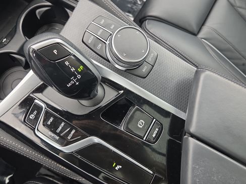 Certified 2023 BMW M550i xDrive AWD/4WD image 33
