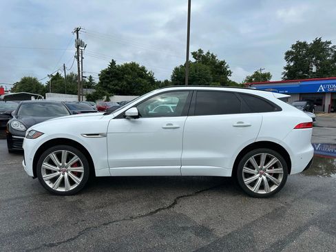 Used 2019 Jaguar F-PACE S image 33
