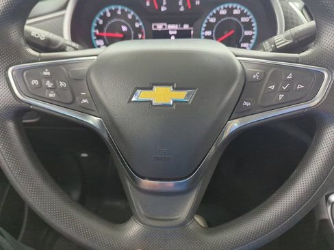 Used 2025 Chevrolet Malibu LT FWD image 12