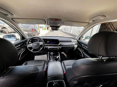 Used 2023 Kia Telluride LX image 27