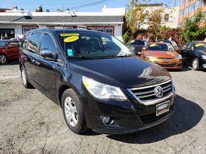 Used 2010 Volkswagen Routan SEL Premium