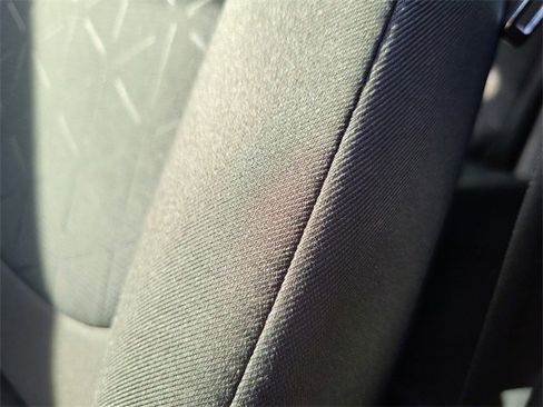 Used 2025 Toyota RAV4 XLE image 16