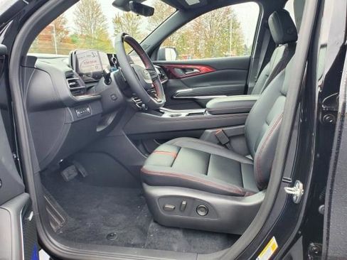 New 2026 Chevrolet Traverse RS image 9