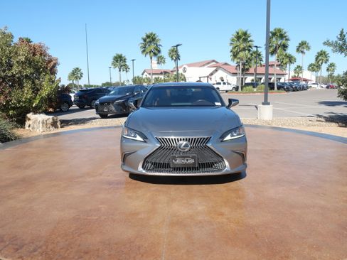 Used 2019 Lexus ES 350 w/ Premium Package image 6