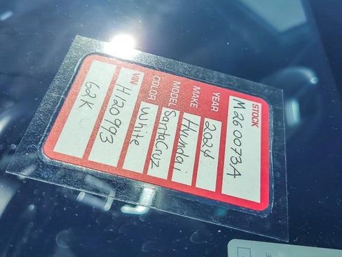 Used 2024 Hyundai Santa Cruz Limited image 23