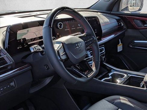 New 2026 Chevrolet Traverse RS w/ LPO, Floor Liner Package image 3