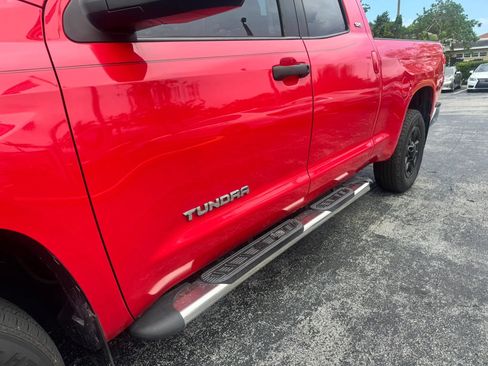 Used 2016 Toyota Tundra SR5 w/ SR5 Upgrade Package RWD image 14