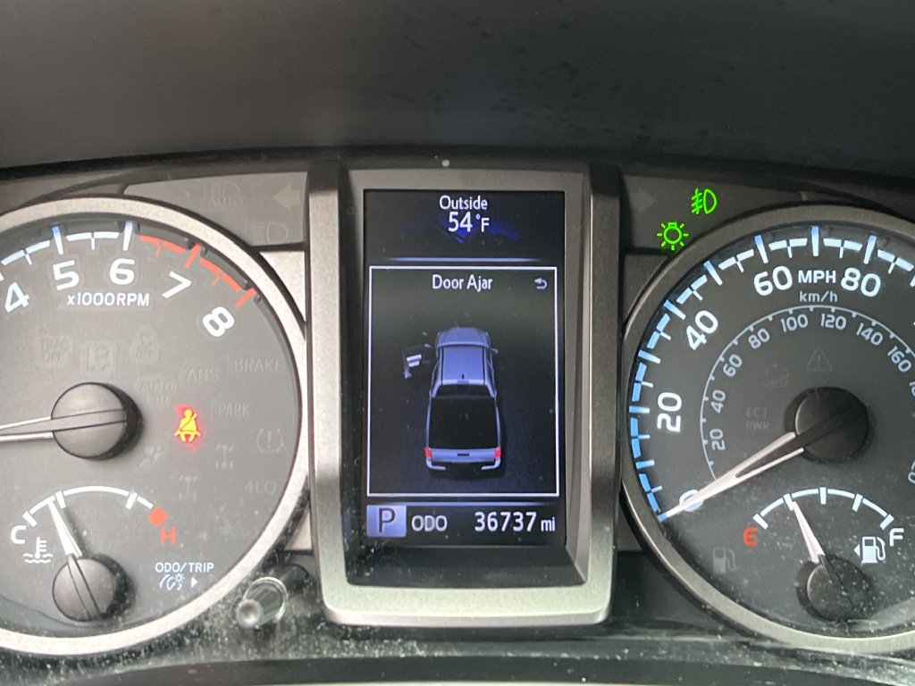 Used 2019 Toyota Tacoma TRD Sport w/ Technology Package AWD/4WD image 15