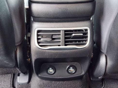 Used 2021 Hyundai Santa Fe SE FWD image 27