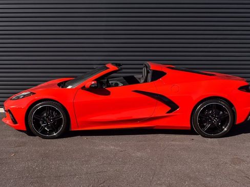 Used 2024 Chevrolet Corvette Stingray Preferred Cpe w/ 2LT image 2