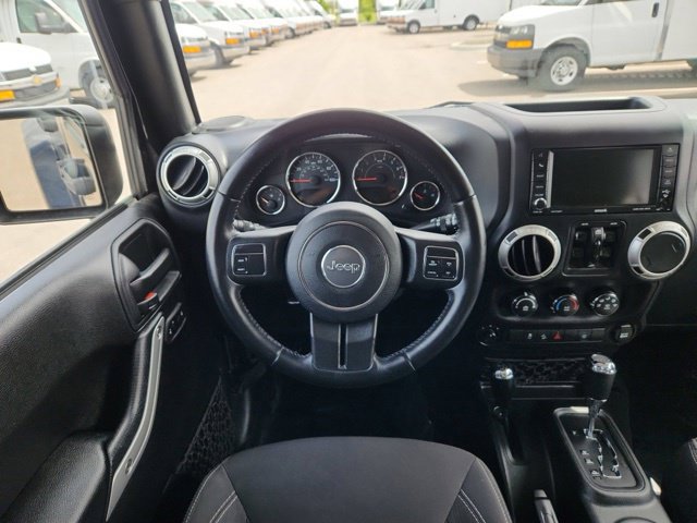 Used 2018 Jeep Wrangler Unlimited Sahara AWD/4WD image 24