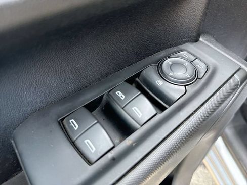 Used 2023 Chevrolet Silverado 1500 Custom AWD/4WD image 13