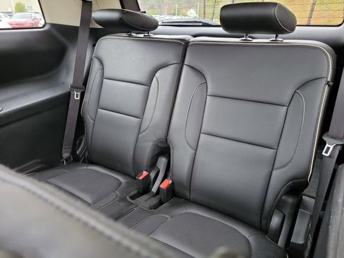 Used 2018 GMC Acadia Denali w/ Technology Package image 8