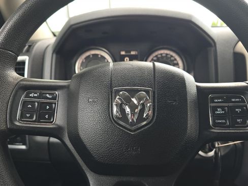 Used 2018 RAM 1500 Classic SLT AWD/4WD image 21