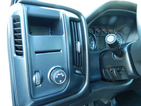 Used 2017 Chevrolet Silverado 1500 W/T image 17