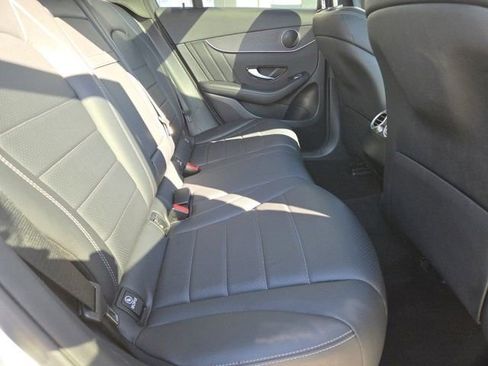 Used 2022 Mercedes-Benz GLC 300 4MATIC image 6