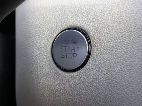 Certified 2023 Kia Sorento S FWD image 28