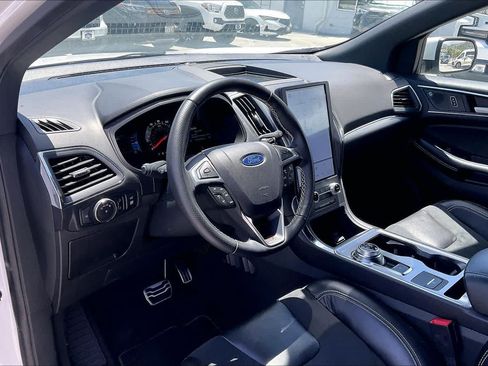 Used 2023 Ford Edge ST AWD/4WD image 2