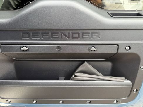 Used 2020 Land Rover Defender 110 HSE AWD/4WD image 29