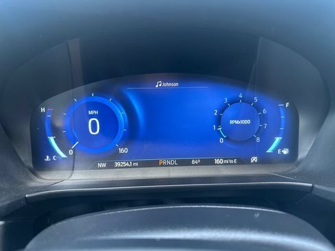 Used 2021 Ford Escape Titanium w/ Class II Trailer Tow Package AWD/4WD image 15