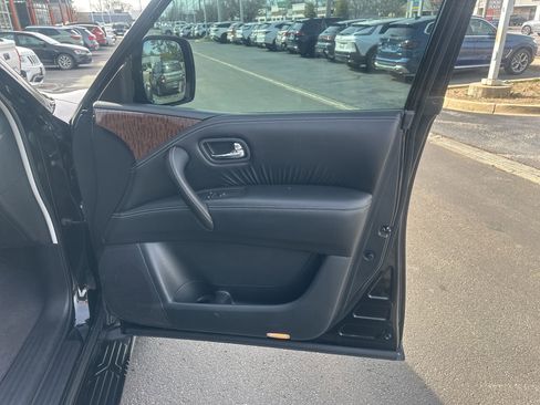 Used 2018 Nissan Armada SL w/ Moonroof Package image 9