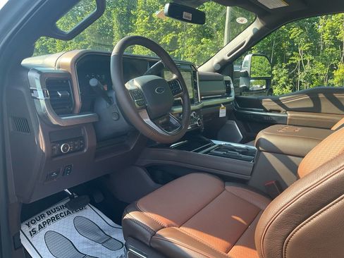 New 2026 Ford F350 King Ranch w/ Chrome Package AWD/4WD image 15