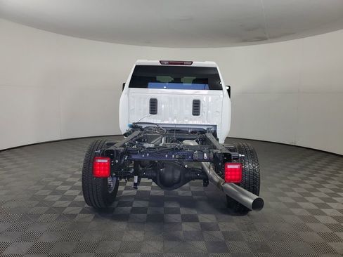 New 2026 Chevrolet Silverado 3500 LT image 5