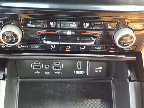 Certified 2025 Jeep Grand Cherokee Summit AWD/4WD image 8