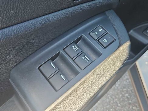 Used 2022 Honda Pilot Sport image 15