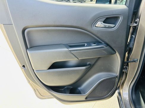 Used 2015 Chevrolet Colorado LT image 19