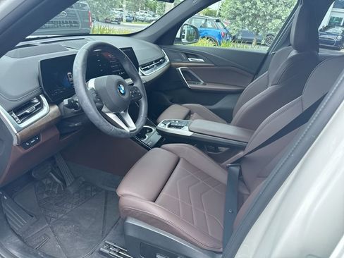 Used 2025 BMW X1 xDrive28i w/ Technology Package AWD/4WD image 3