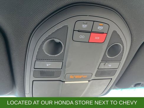 Used 2024 Genesis G70 2.5T image 15