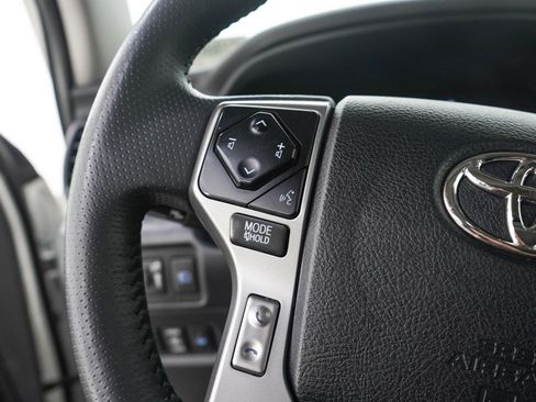 Used 2022 Toyota 4Runner Limited AWD/4WD image 26