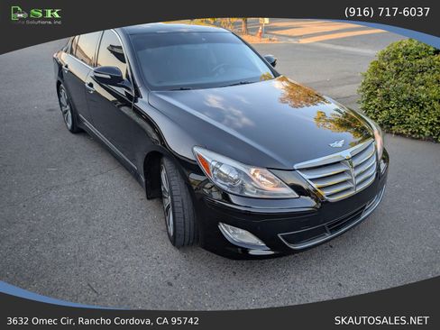 Used 2014 Hyundai Genesis 5.0 R-Spec RWD image 4
