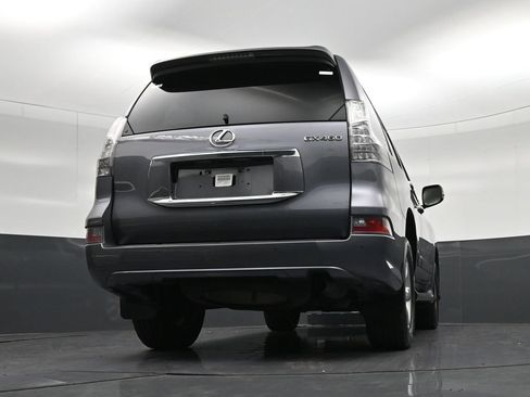 Used 2019 Lexus GX 460 w/ Navigation Package AWD/4WD image 27