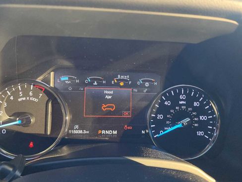 Used 2018 Ford Expedition Platinum image 17