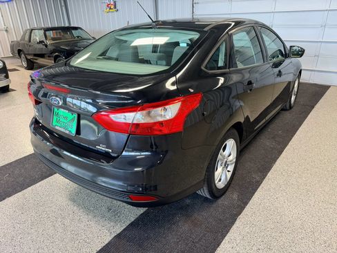 Used 2013 Ford Focus SE FWD image 3