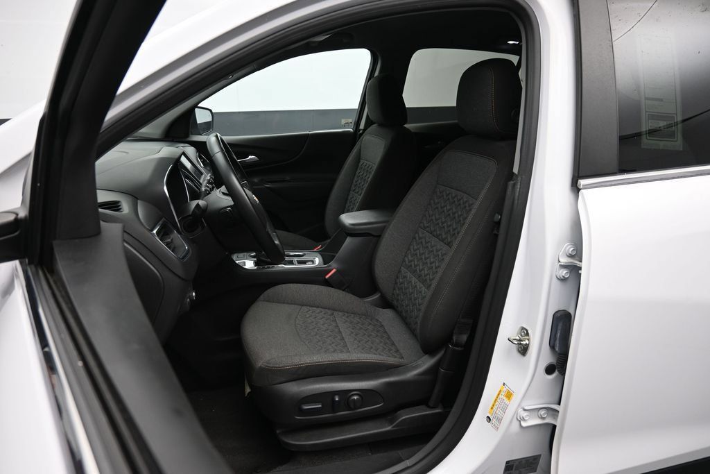 Used 2024 Chevrolet Equinox LT AWD/4WD image 20