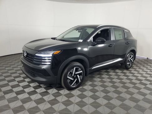 New 2026 Nissan Kicks SV image 8